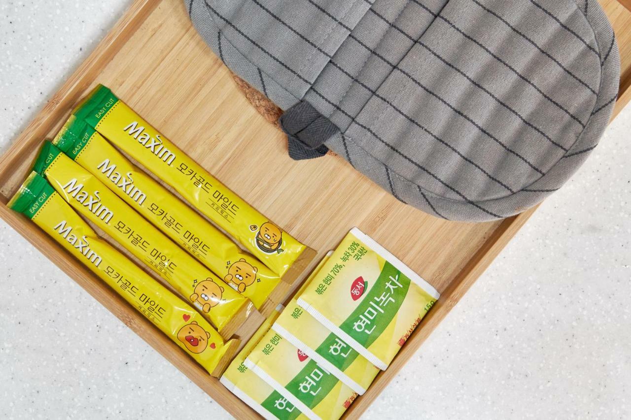 首爾弘大柳树之家公寓 外观 照片